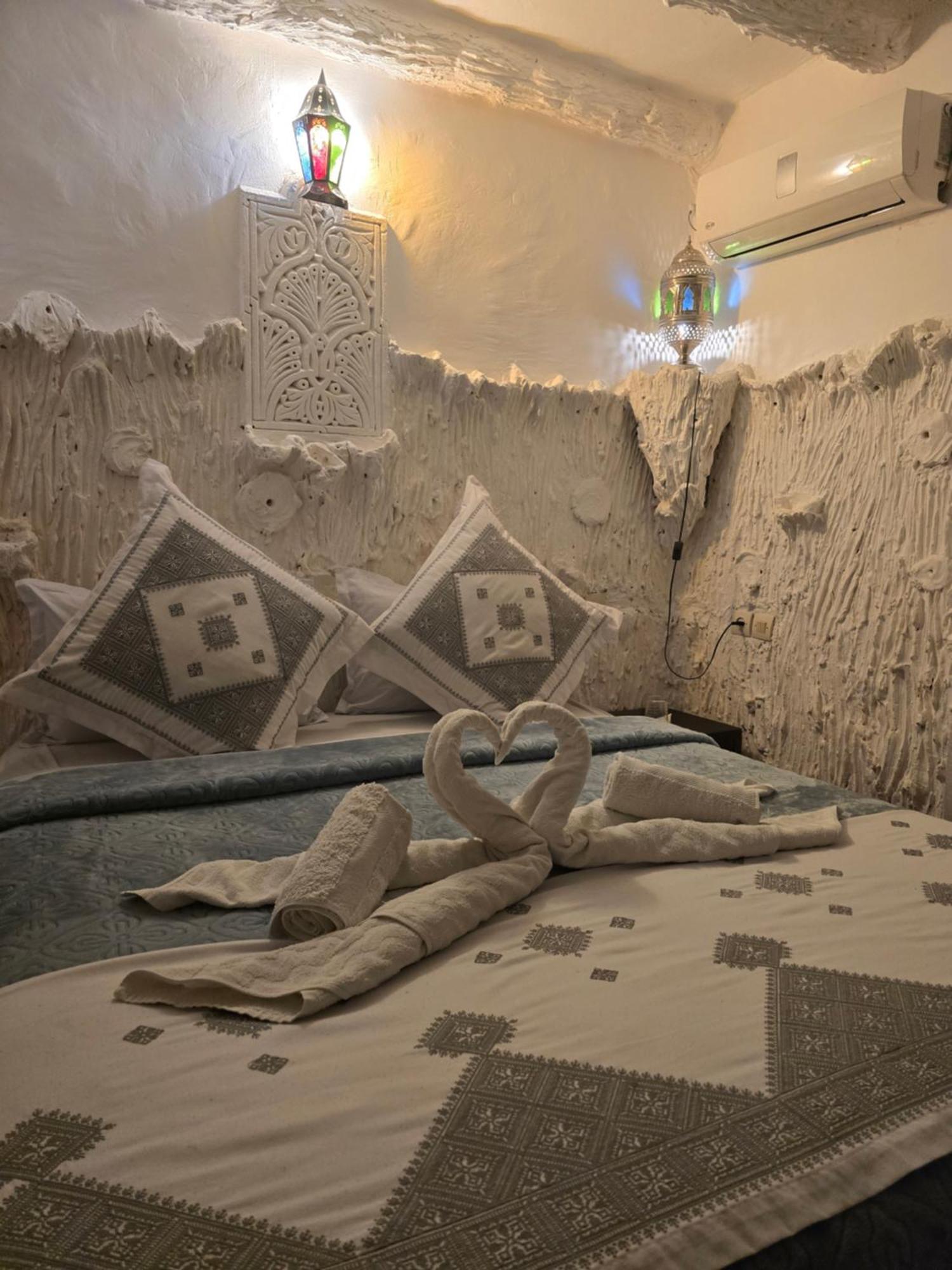 Dar Khmissa Fes Panzió Kültér fotó