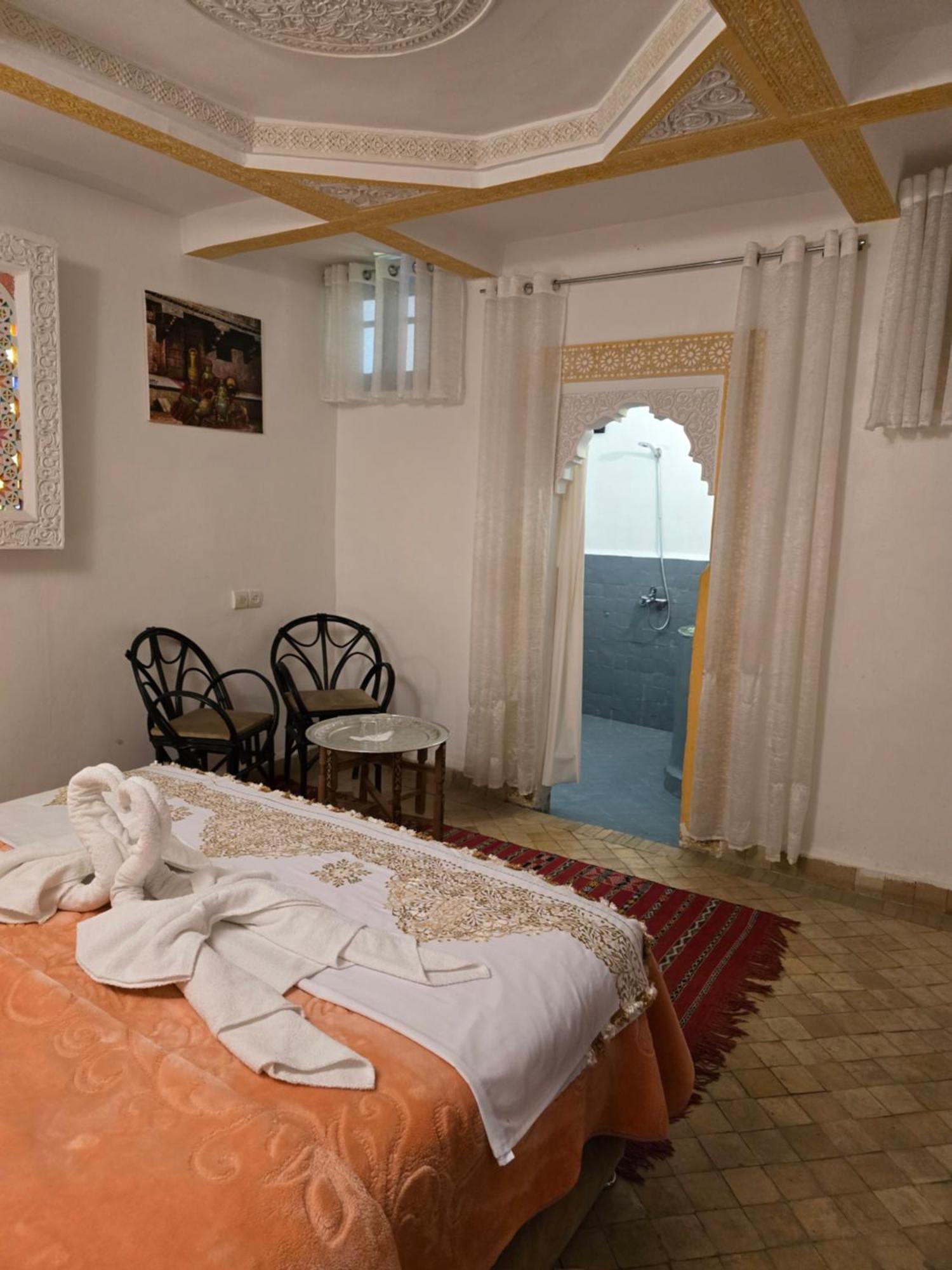 Dar Khmissa Fes Panzió Kültér fotó