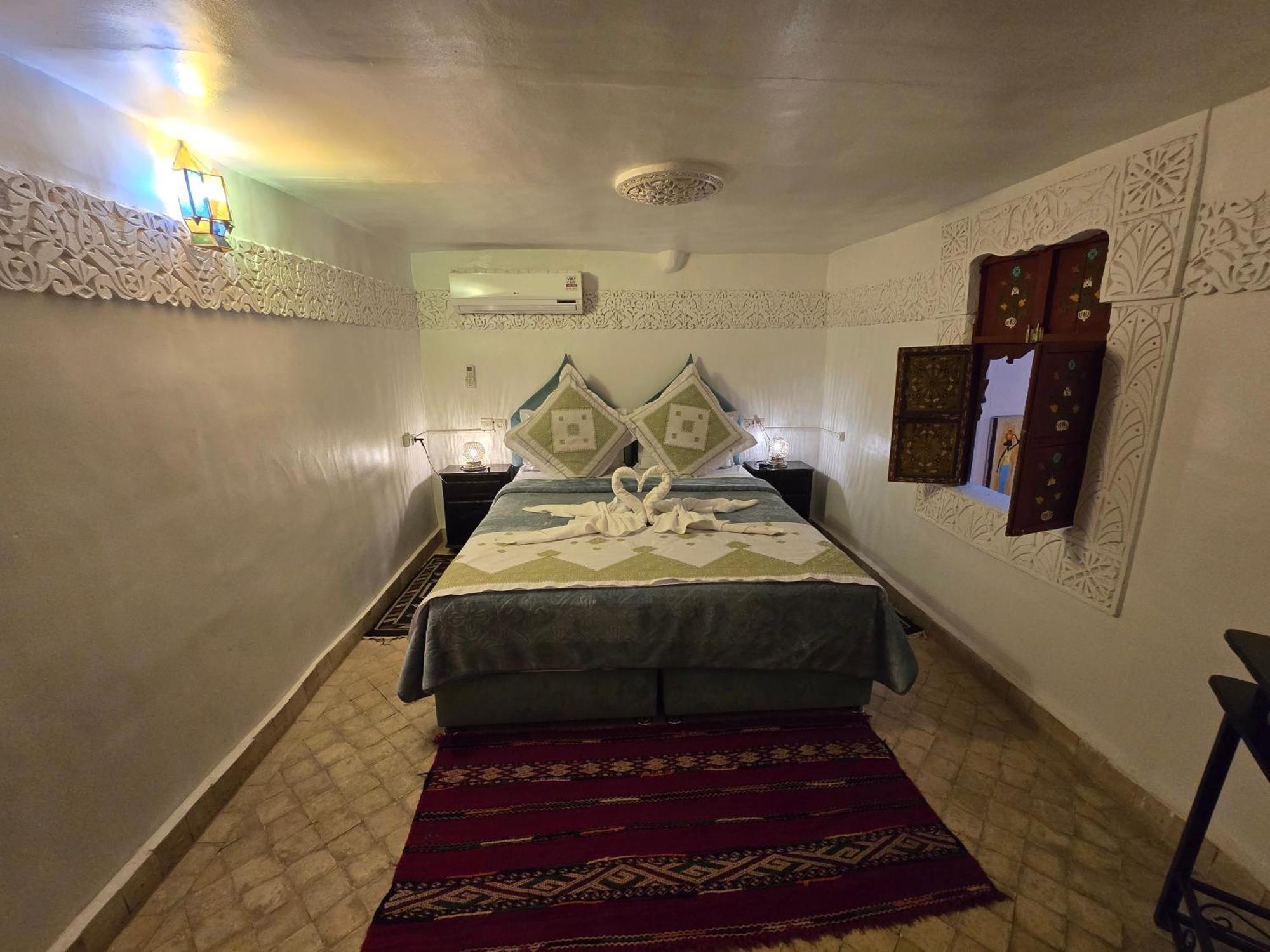Dar Khmissa Fes Panzió Kültér fotó